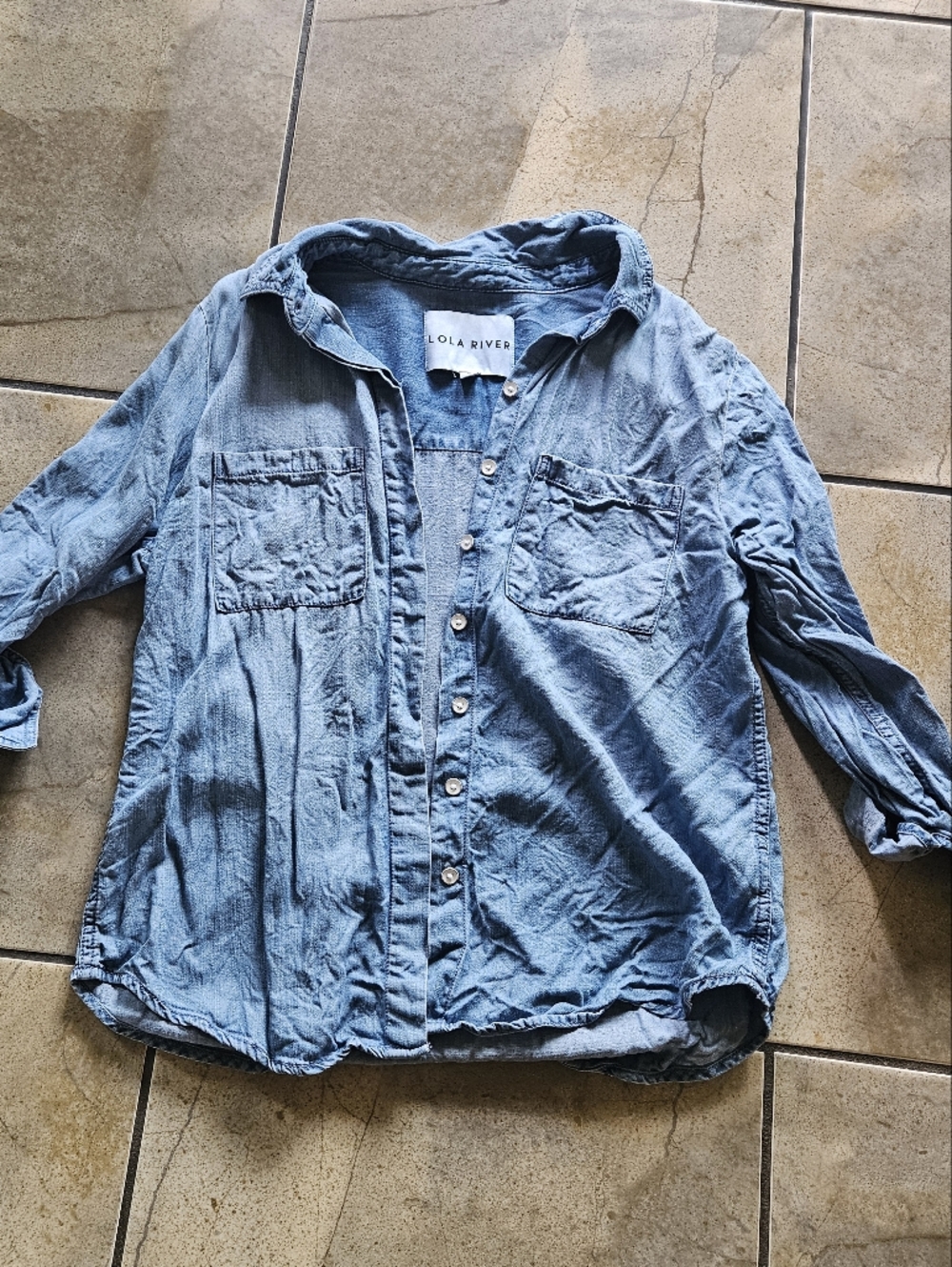 Lola River Womens' Light Blue Denim Button-Up Shirt